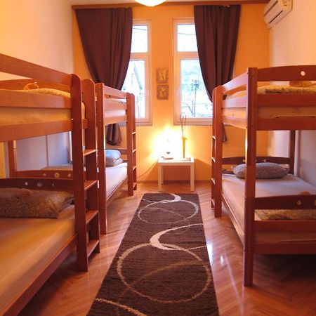 Hostel Taso'S House Мостар Экстерьер фото